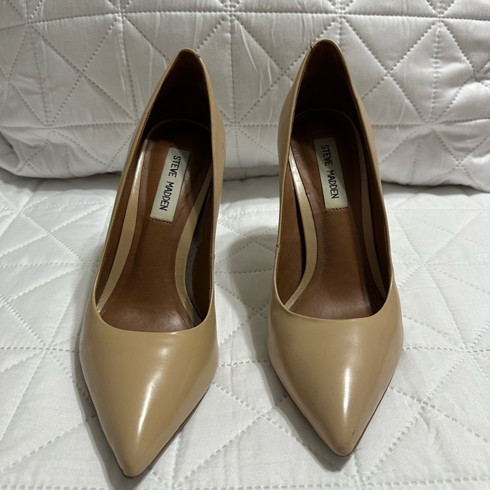Steve Madden Nude Heels